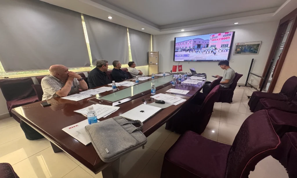 NIKEL delegation inspecting XIONGJIN flying shear line 2